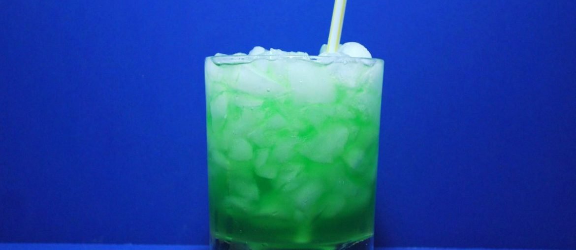 Green Monster Cocktail SavoryReviews