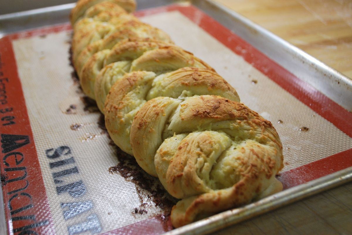 Braided Garlic Bread SavoryReviews