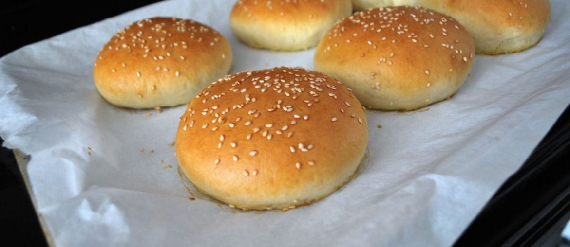 Homemade Hamburger Buns SavoryReviews