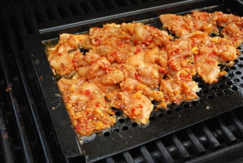Cook the chicken on a grill pan Cook the chicken on a grill pan