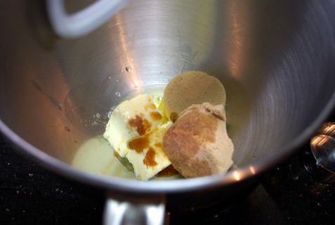 Cream the butter and sugar Cream the butter and sugar