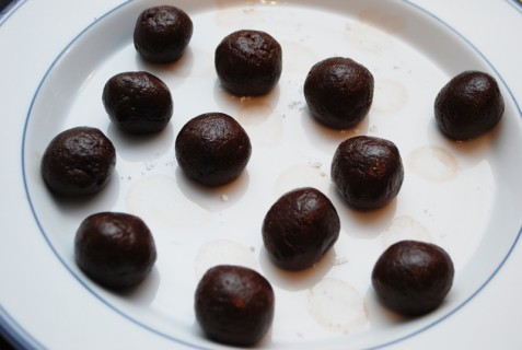 Roll into balls Roll into balls